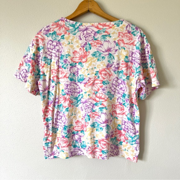 Vintage Pastel Floral Scoop Neck T-Shirt - Picture 7 of 13